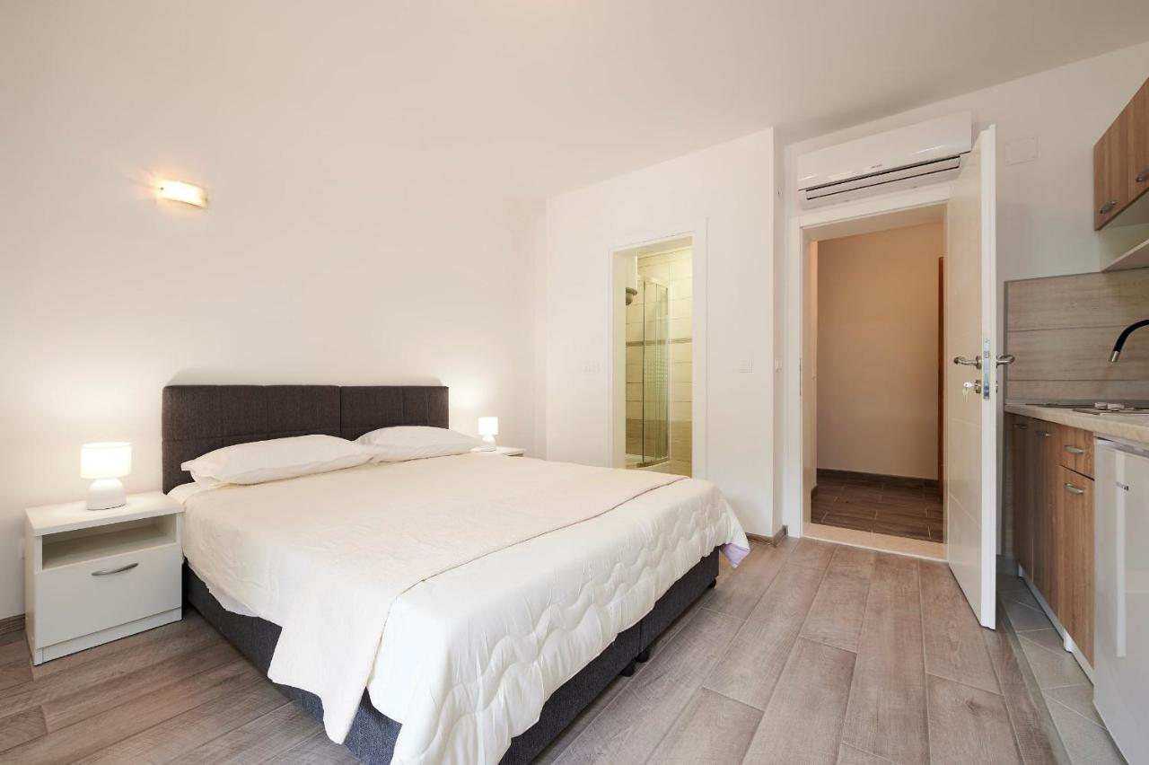 Ćutan Apartment Trogir Bagian luar foto