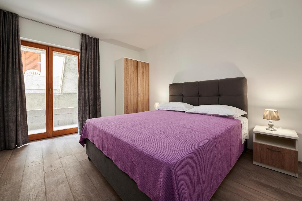 Ćutan Apartment Trogir Bagian luar foto
