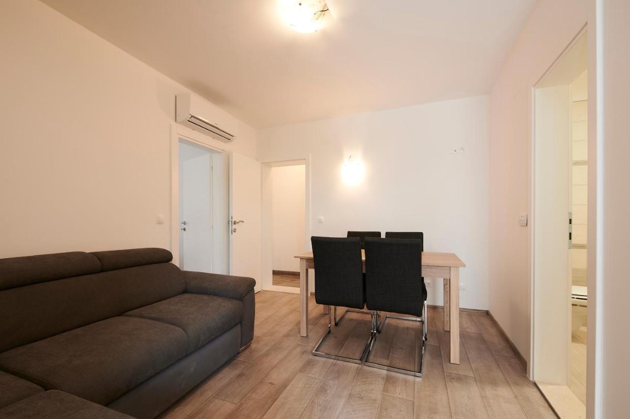Ćutan Apartment Trogir Bagian luar foto